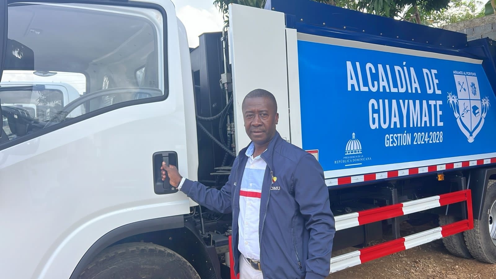 La Alcaldía de Guaymate recibió este lunes dos modernos camiones compactadores que serán integrados de inmediato a las labores de recogida de residuos sólidos en todo el municipio.